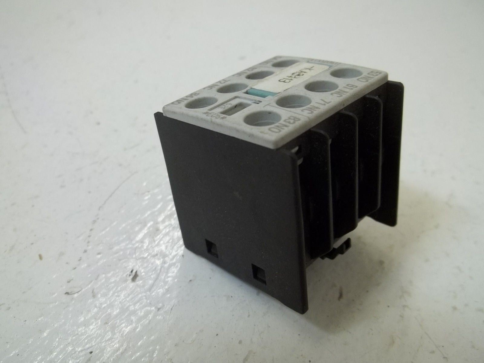 LOT OF 3 SIEMENS 3RH1911-1GA22 *USED*