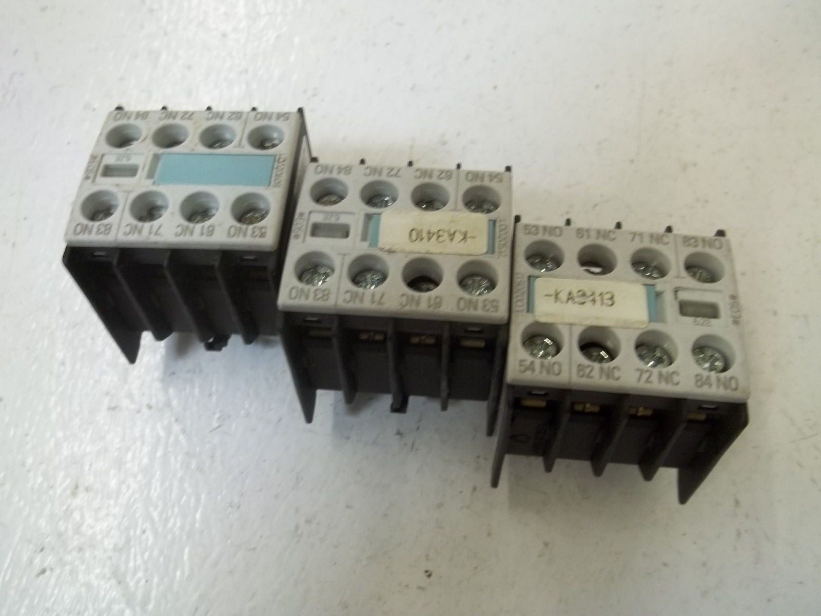 LOT OF 3 SIEMENS 3RH1911-1GA22 *USED*