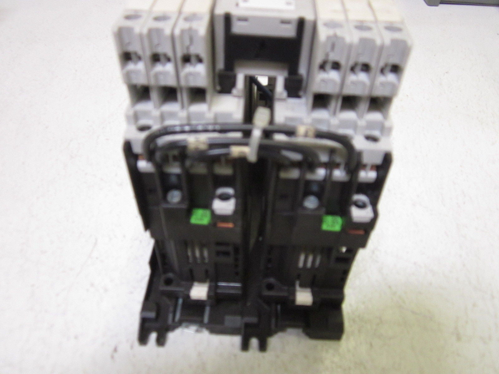 SIEMENS CRL0F3022 24V MOTOR STARTER/CONTROLLER *NEW NO BOX*