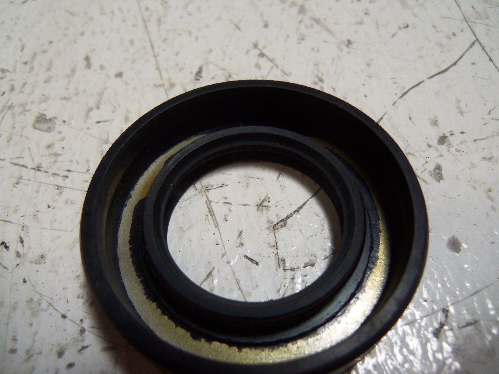 LOT OF 3 YAMAHA GENUINE 93102-22189 SD-TYPE OIL SEAL *NEW IN FACTORY BAG*