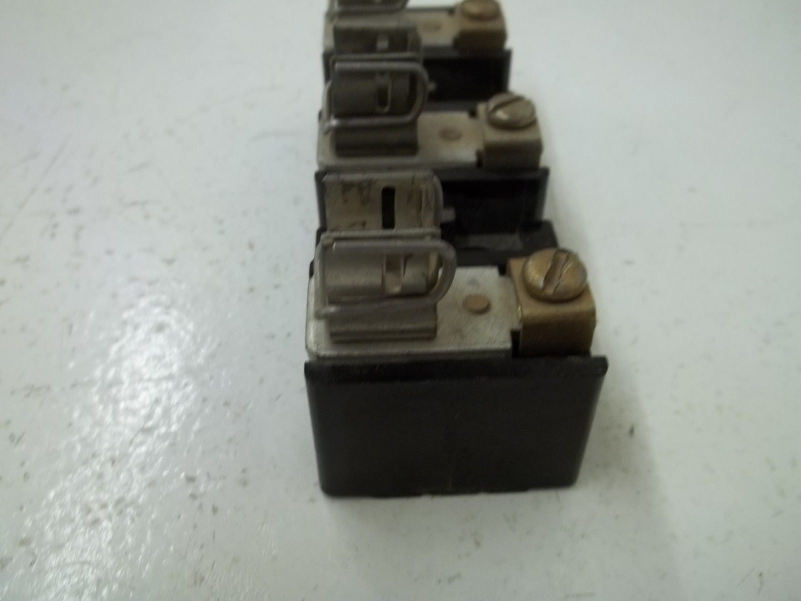 LOT OF 4 ALLEN BRADLEY X-401977 *USED*