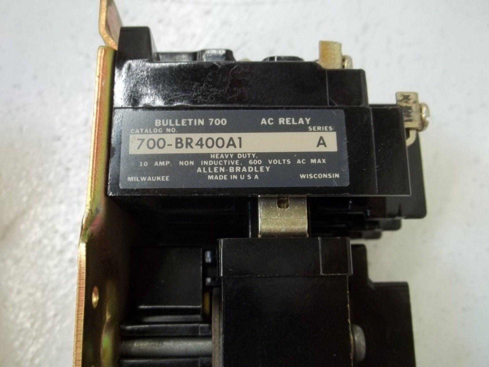 LOT OF 4 ALLEN BRADLEY 700-BR400A1 SER.A 120V *USED*