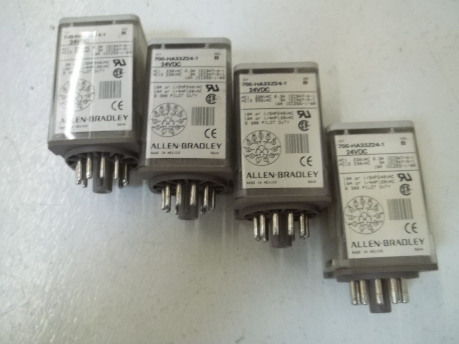 LOT OF 4 ALLEN BRADLEY 700-HA33Z24-1 SER.B *USED*