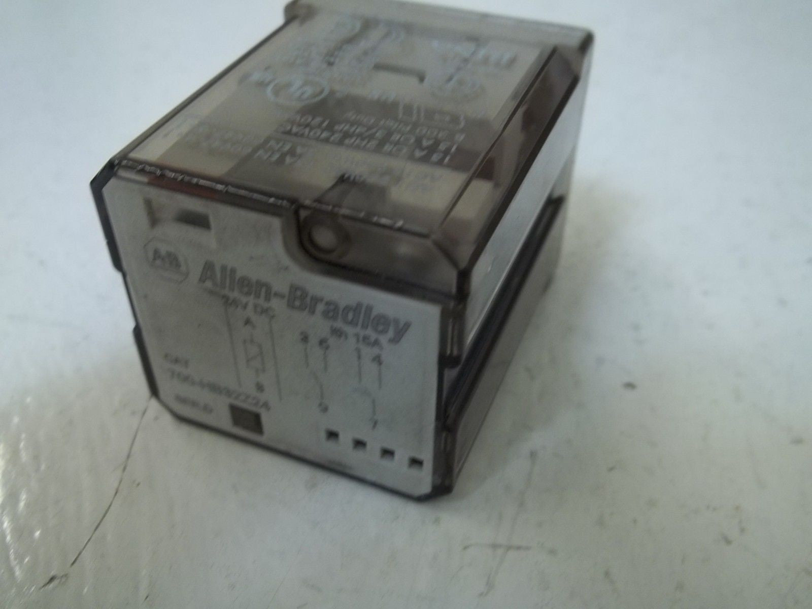 LOT OF 4 ALLEN BRADLEY 700-HB32Z24 SER.D *USED*