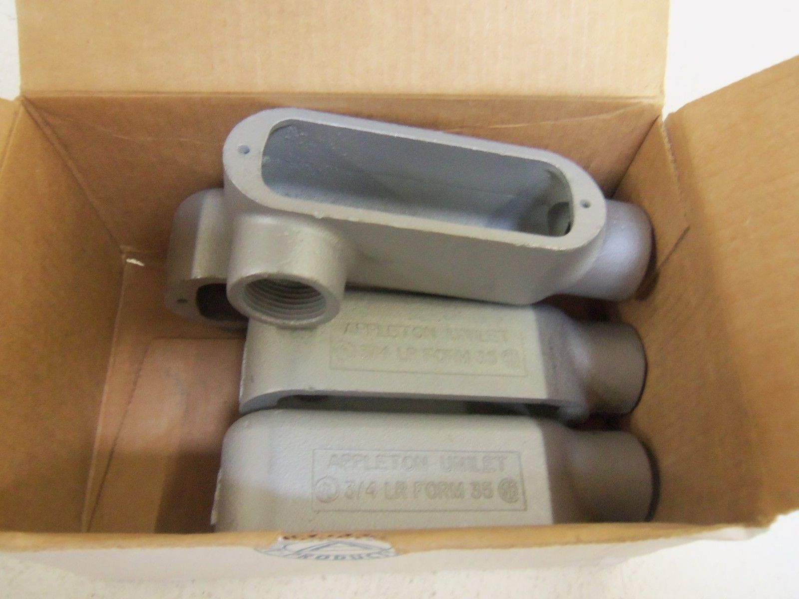LOT OF 4 APPLETON LR75-M CONDUIT *NEW IN BOX*
