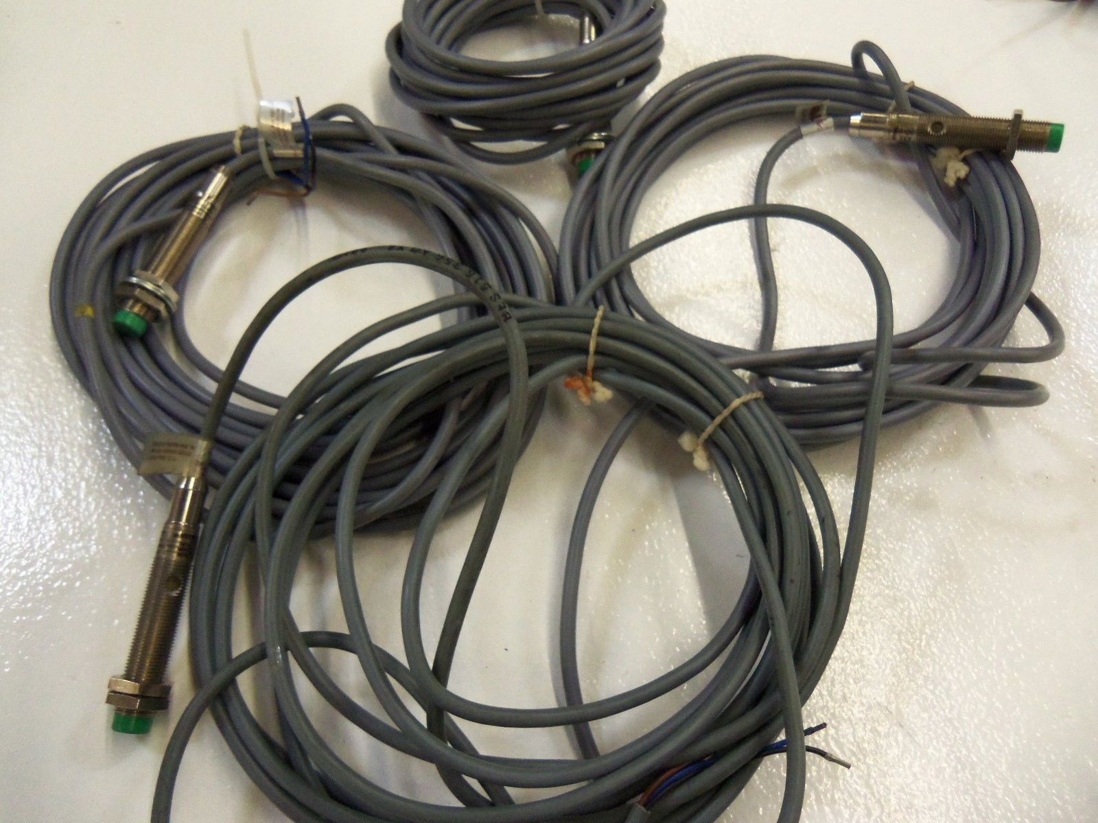 LOT OF 4 BALLUFF BES 516-356-AO-Y *USED*