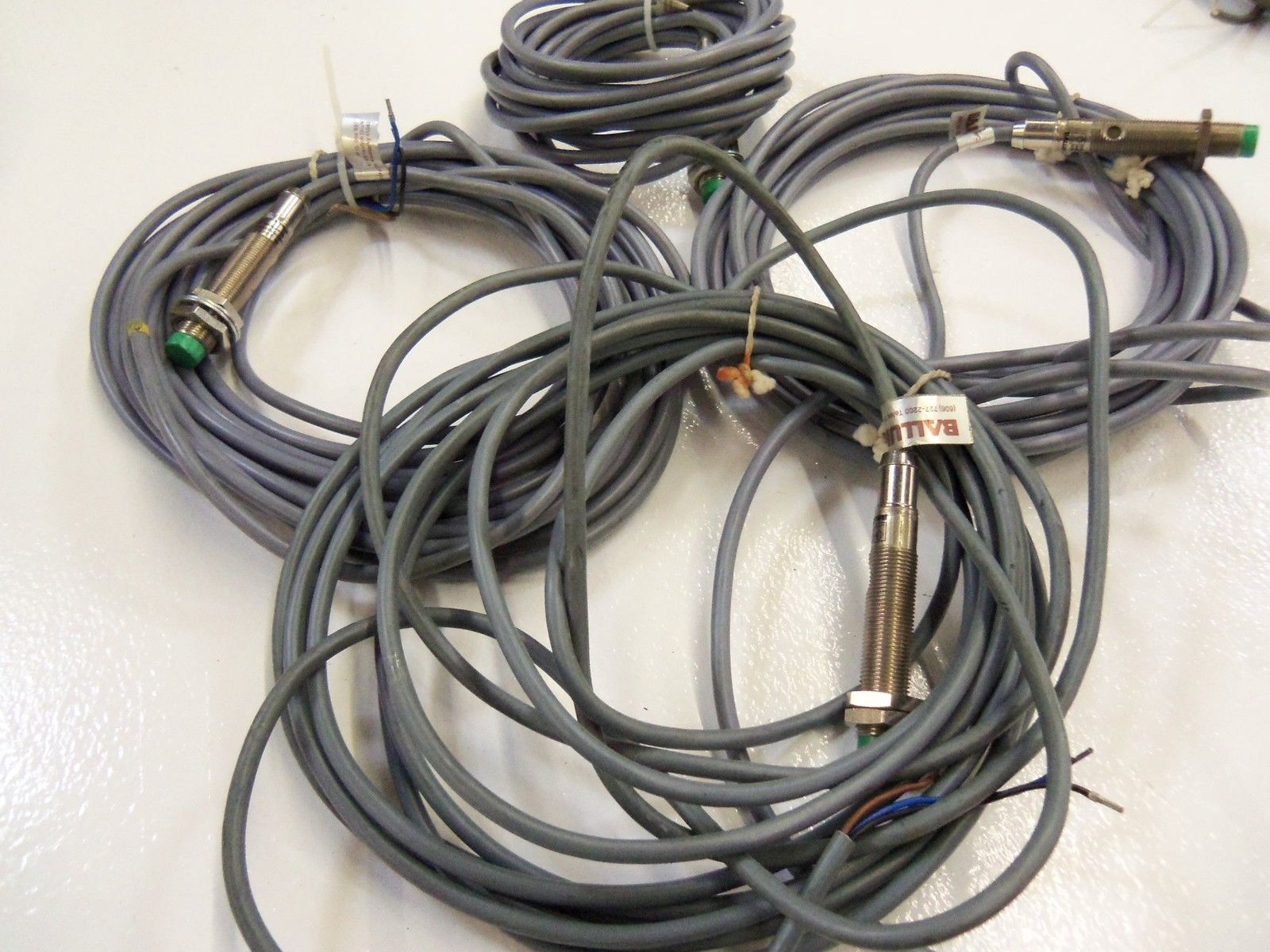 LOT OF 4 BALLUFF BES 516-356-AO-Y *USED*