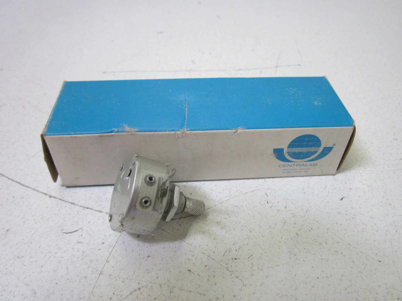 LOT OF 4 CENTRALAB WN-103 10K OHMS *NEW IN A  BOX*