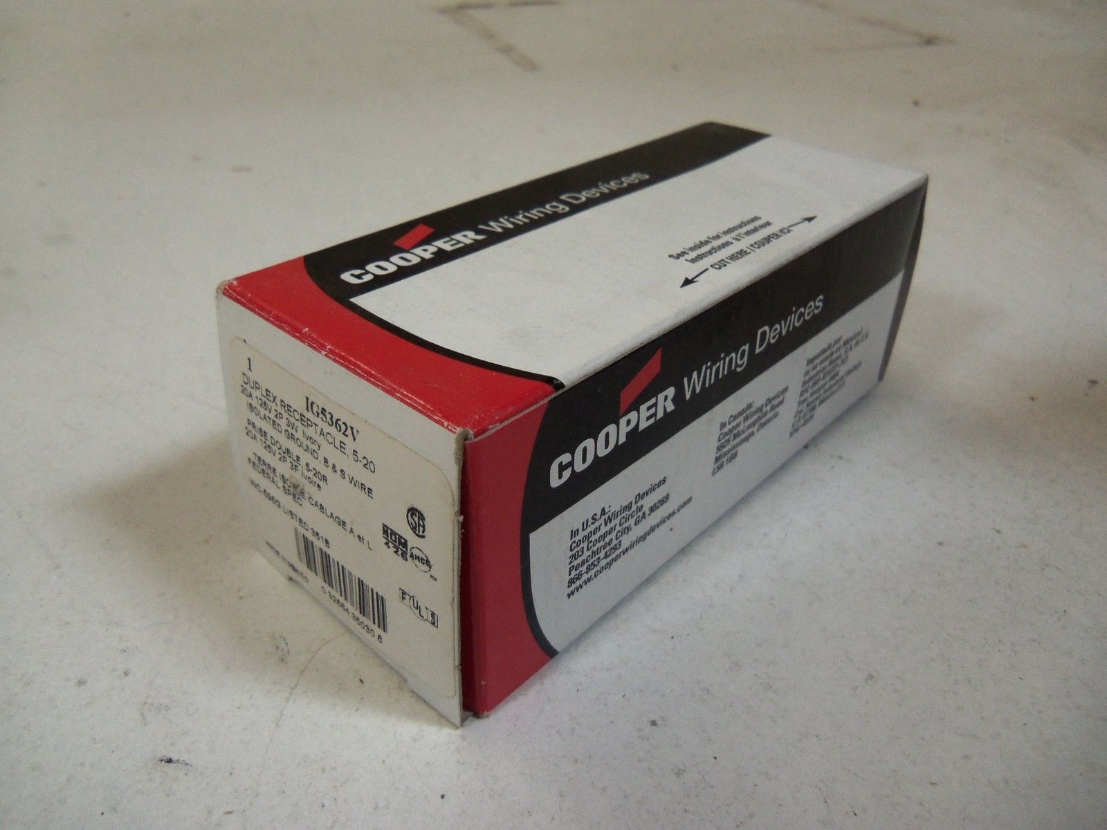 LOT OF 4 COOPER DUPLEX RECEPTACLE IG5362V *NEW IN BOX*