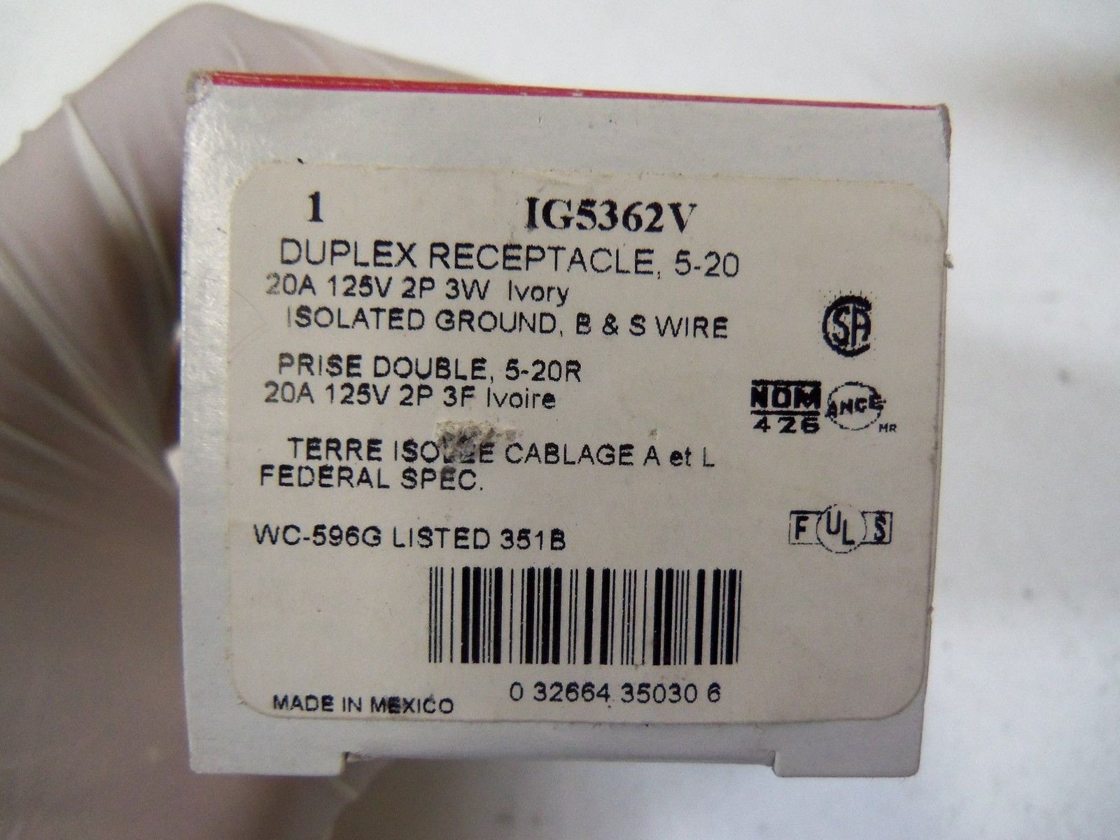 LOT OF 4 COOPER DUPLEX RECEPTACLE IG5362V *NEW IN BOX*