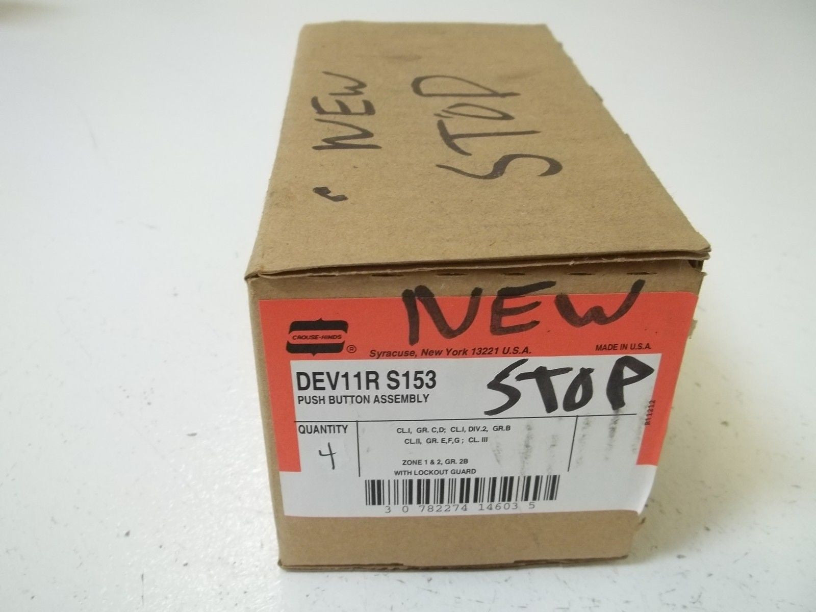 LOT OF 4 CROUSE-HINDS DEV11RS153 PUSH BUTTON ASSEMBLY *NEW IN BOX*