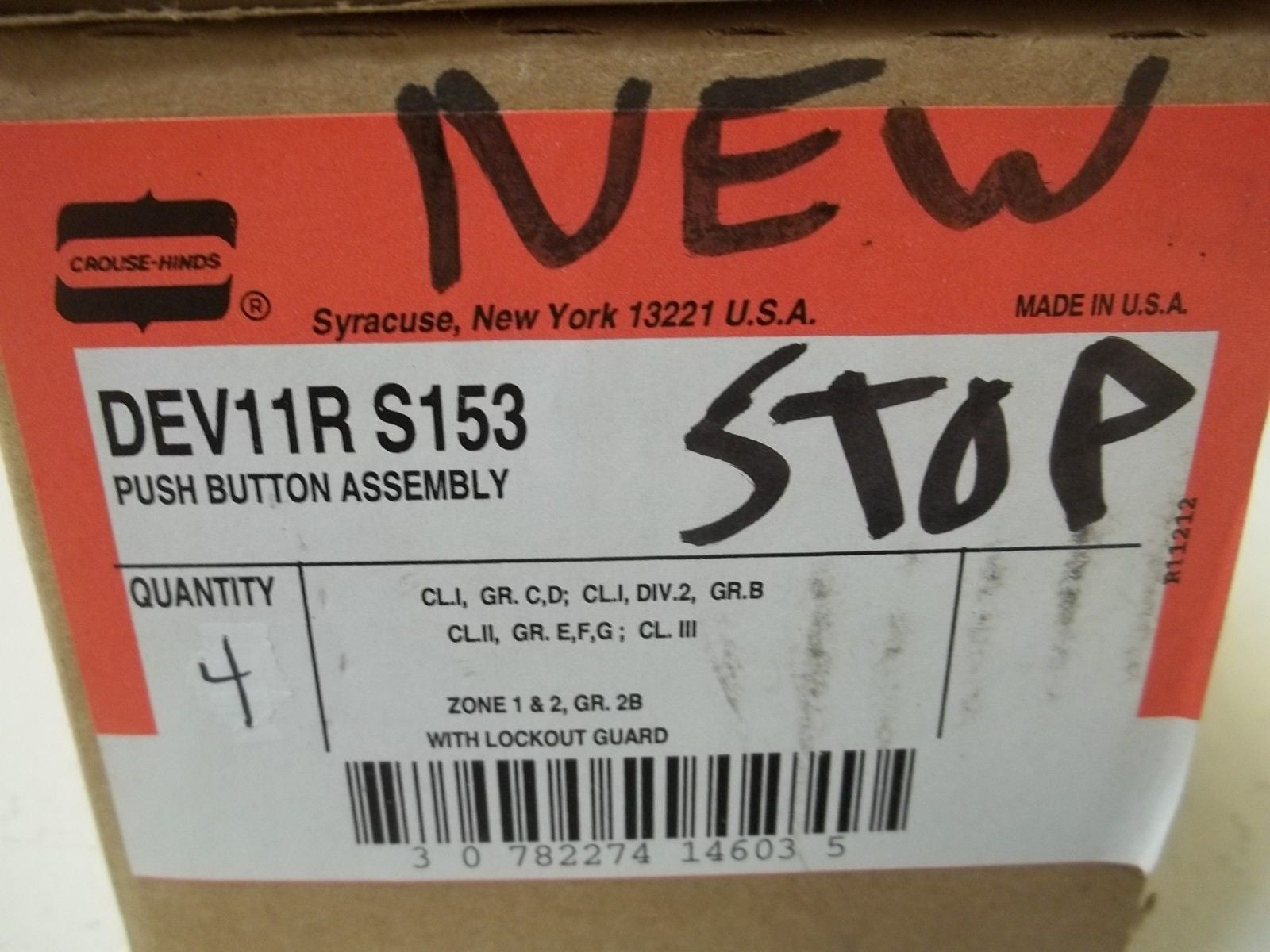 LOT OF 4 CROUSE-HINDS DEV11RS153 PUSH BUTTON ASSEMBLY *NEW IN BOX*