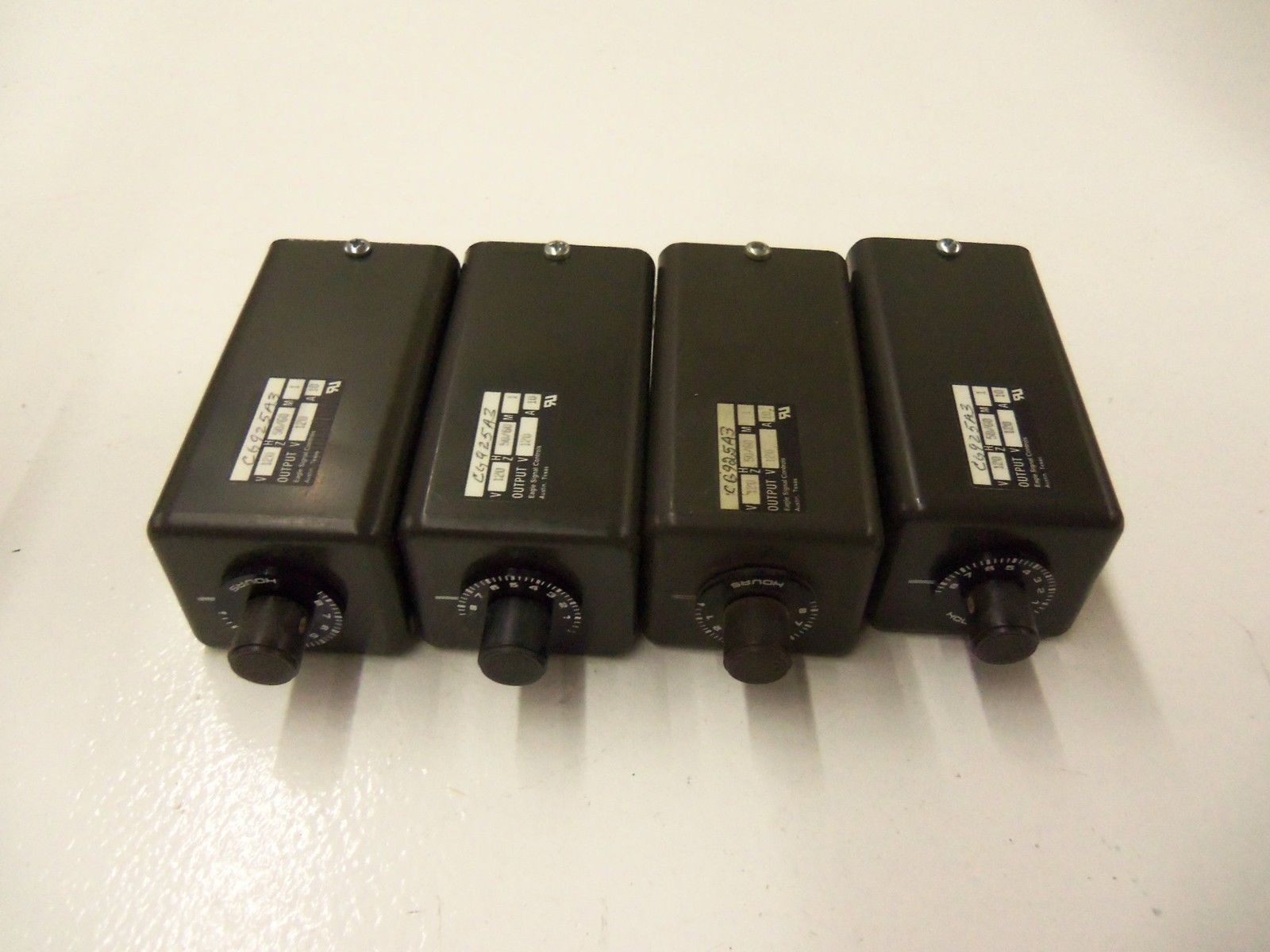 LOT OF 4 EAGLE SIGNAL CONTROLS CG925A3 *USED*