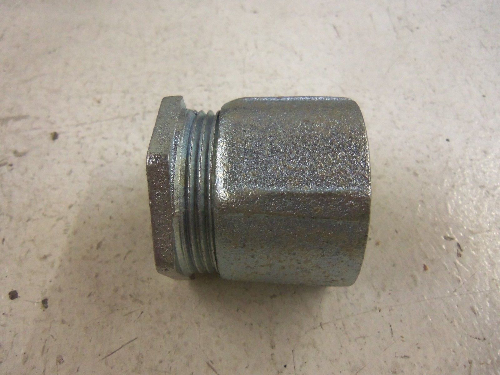LOT OF 4 EGS 4-100 CONDUIT *NEW IN BOX*