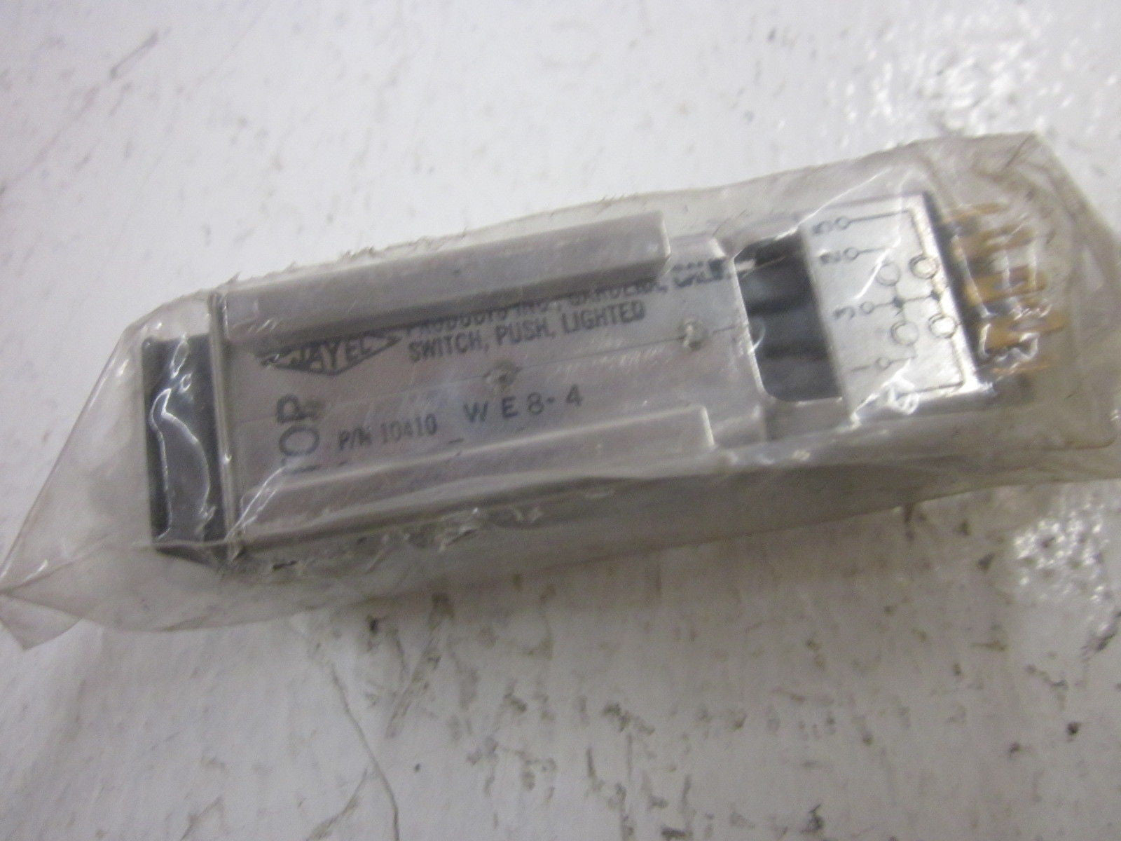 LOT OF 4 JAYEL 10410 PUSHBUTTON MOMENTARY 20MM PANEL MOUNT *NEW NO BOX*