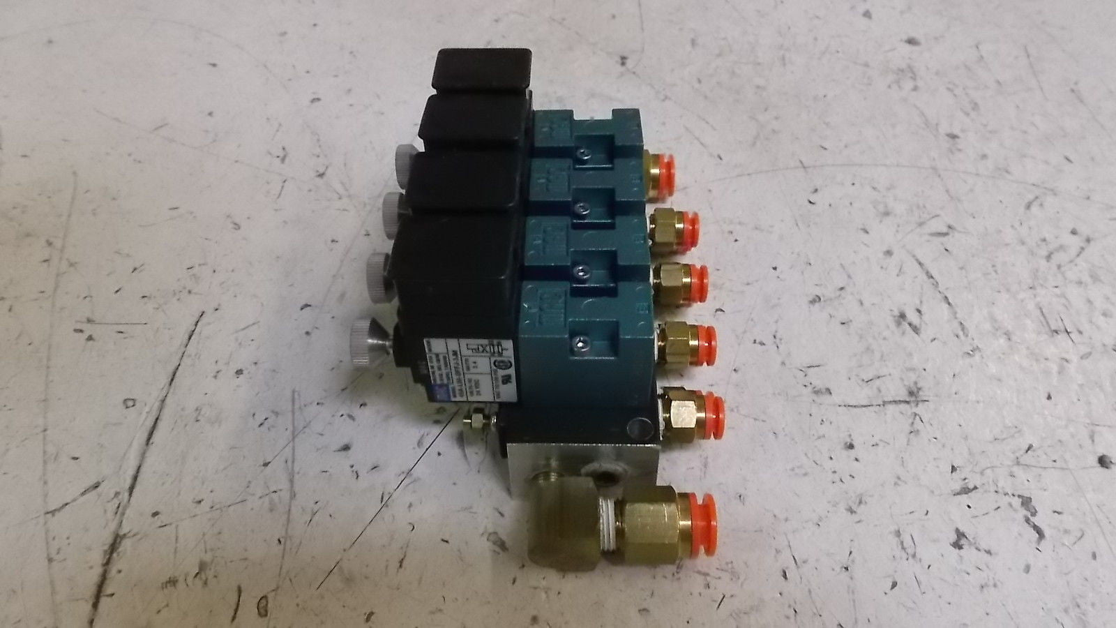 LOT OF 4 MAC 45A-L00-DFFJ-3-JM VALVE *NEW NO BOX*