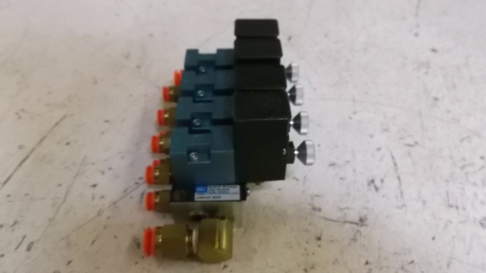 LOT OF 4 MAC 45A-L00-DFFJ-3-JM VALVE *NEW NO BOX*