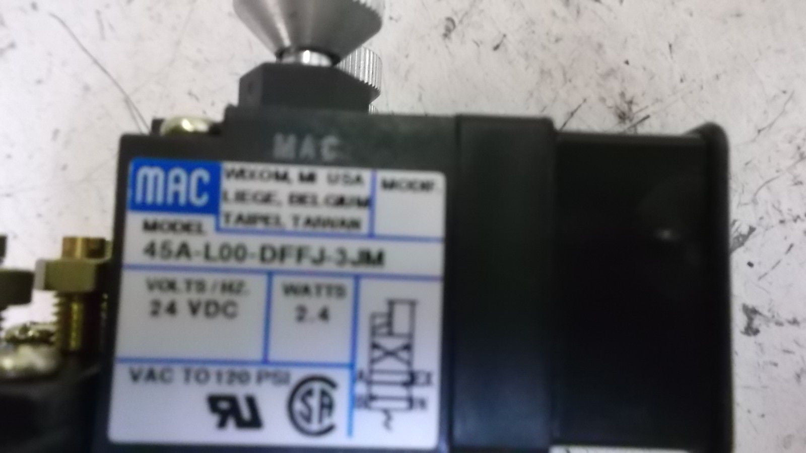 LOT OF 4 MAC 45A-L00-DFFJ-3-JM VALVE *NEW NO BOX*