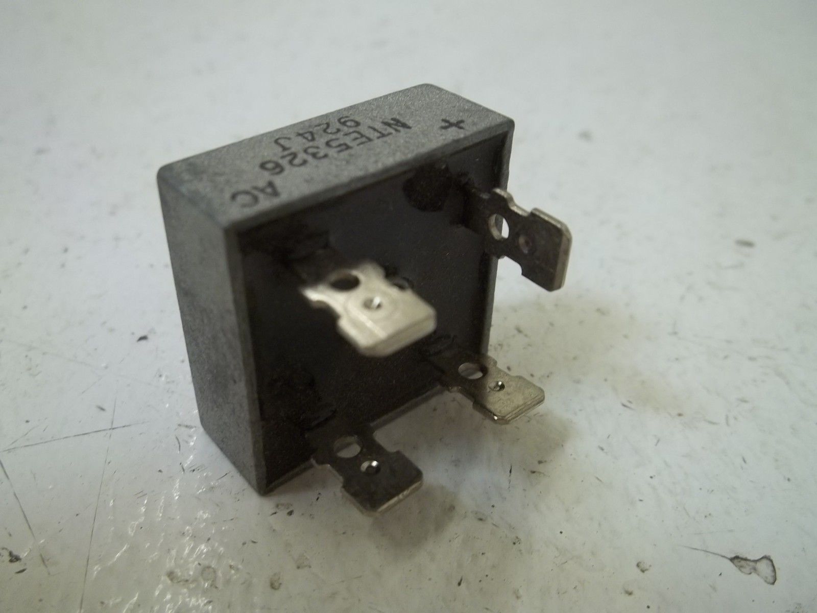 LOT OF 4 NTE NTE5326 SILICON BRIDGE RECTIFIER *NEW IN BOX*
