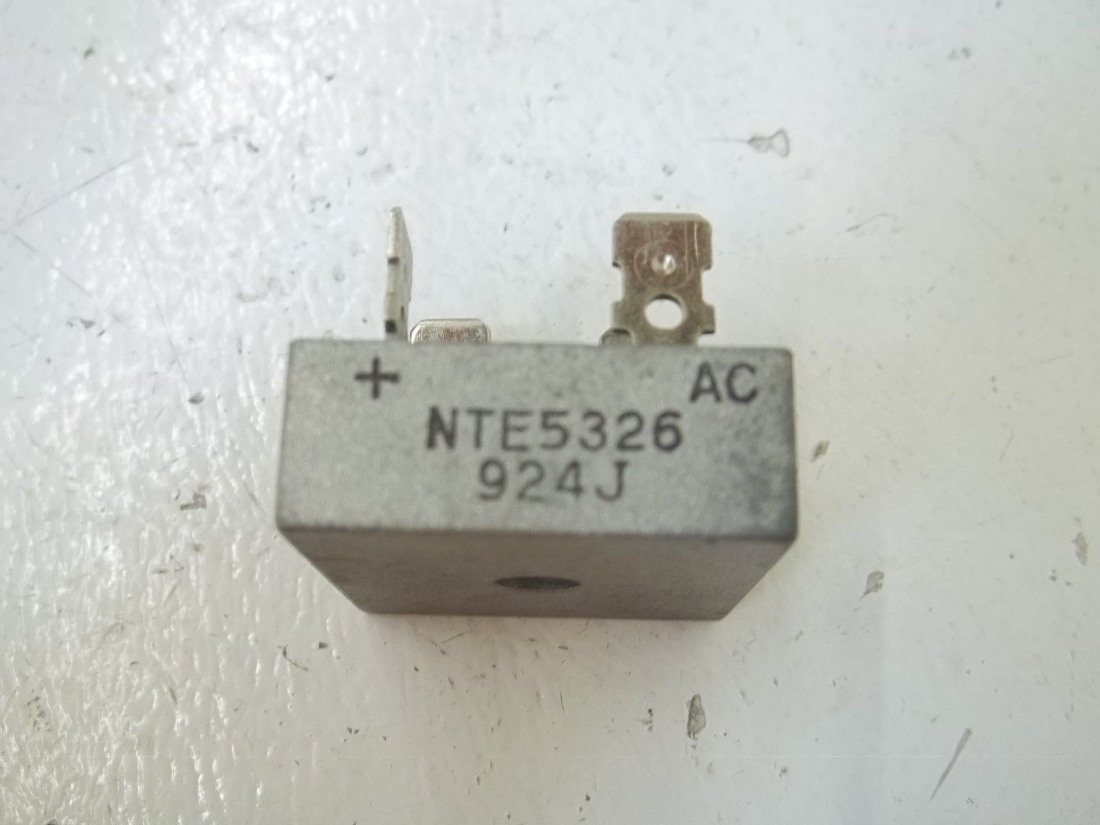 LOT OF 4 NTE NTE5326 SILICON BRIDGE RECTIFIER *NEW IN BOX*