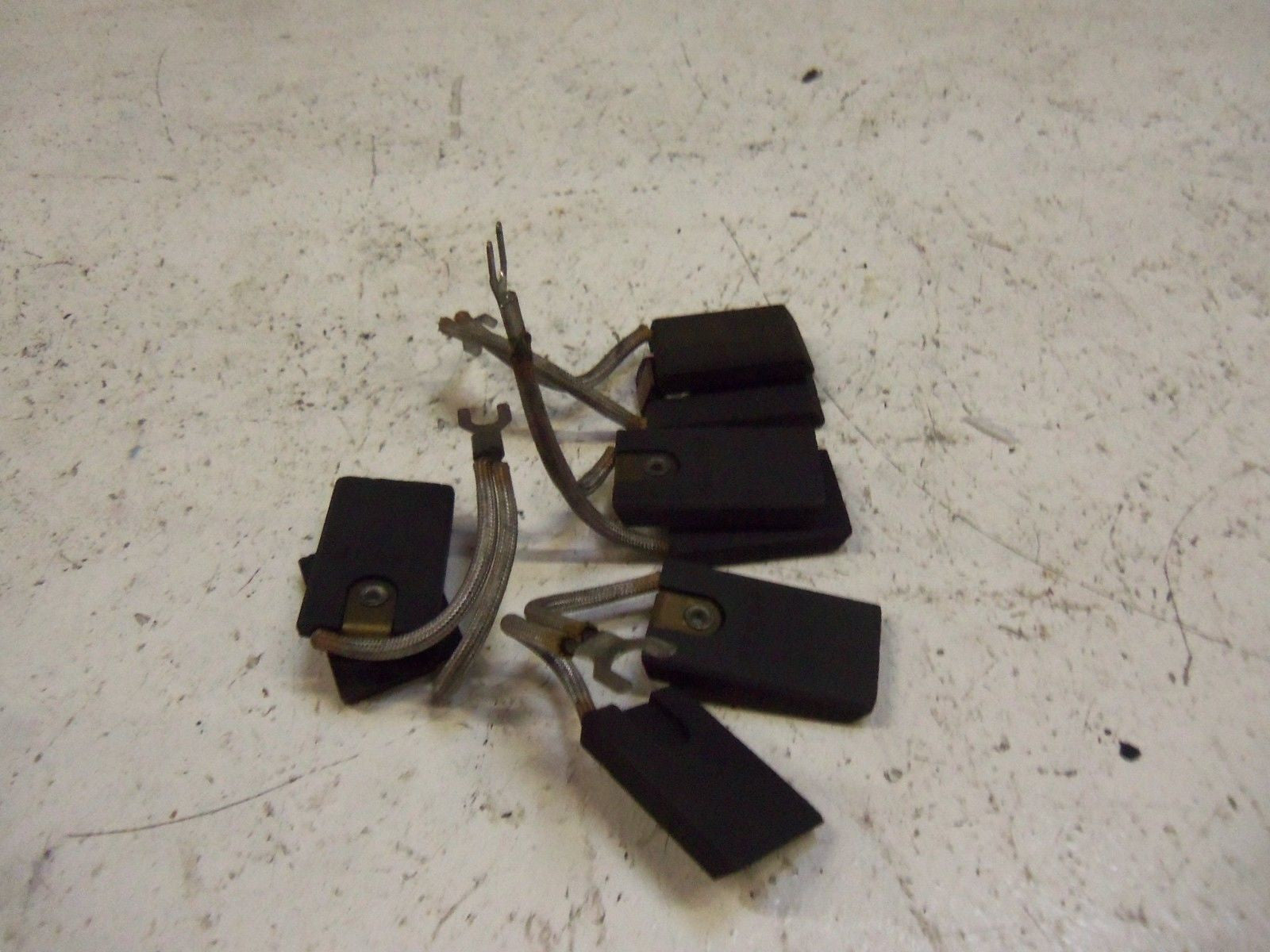 LOT OF 4 RELIANCE 404844-F CARBON BRUSH *USED*
