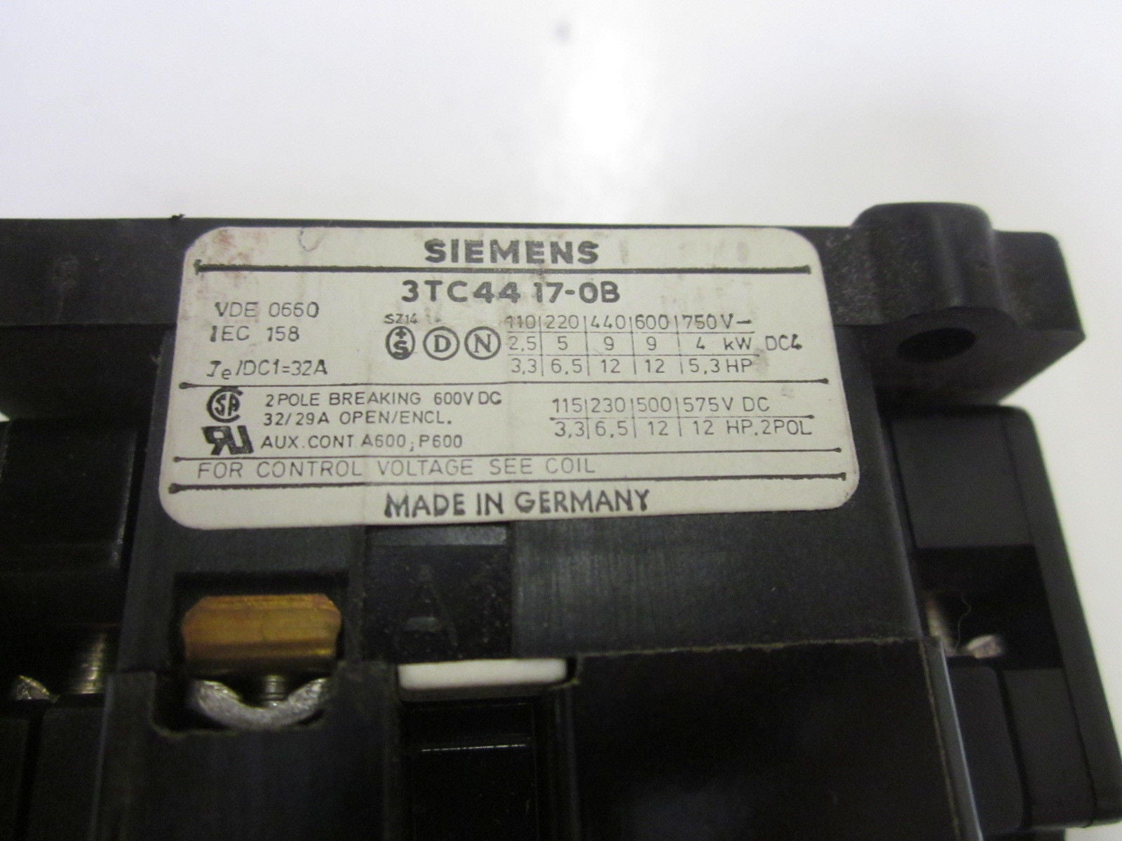 LOT OF 4 SIEMENS 3TC4417-0B *USED*