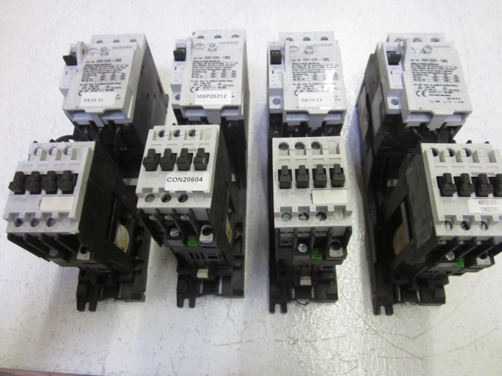 LOT OF 4 SIEMENS 3VH1330-1MG MOTOR CONTROLLER 400V  / 3TF3000-0B 24V *USED*