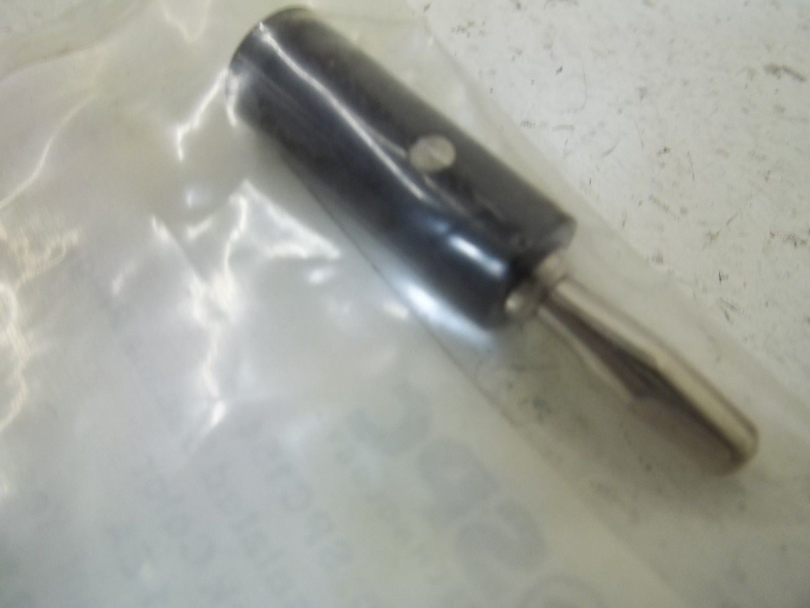 LOT OF 4 SPC SPC15443 INSULATED BANANA PLUG, BLACK COLOR *NEW IN A BAG*