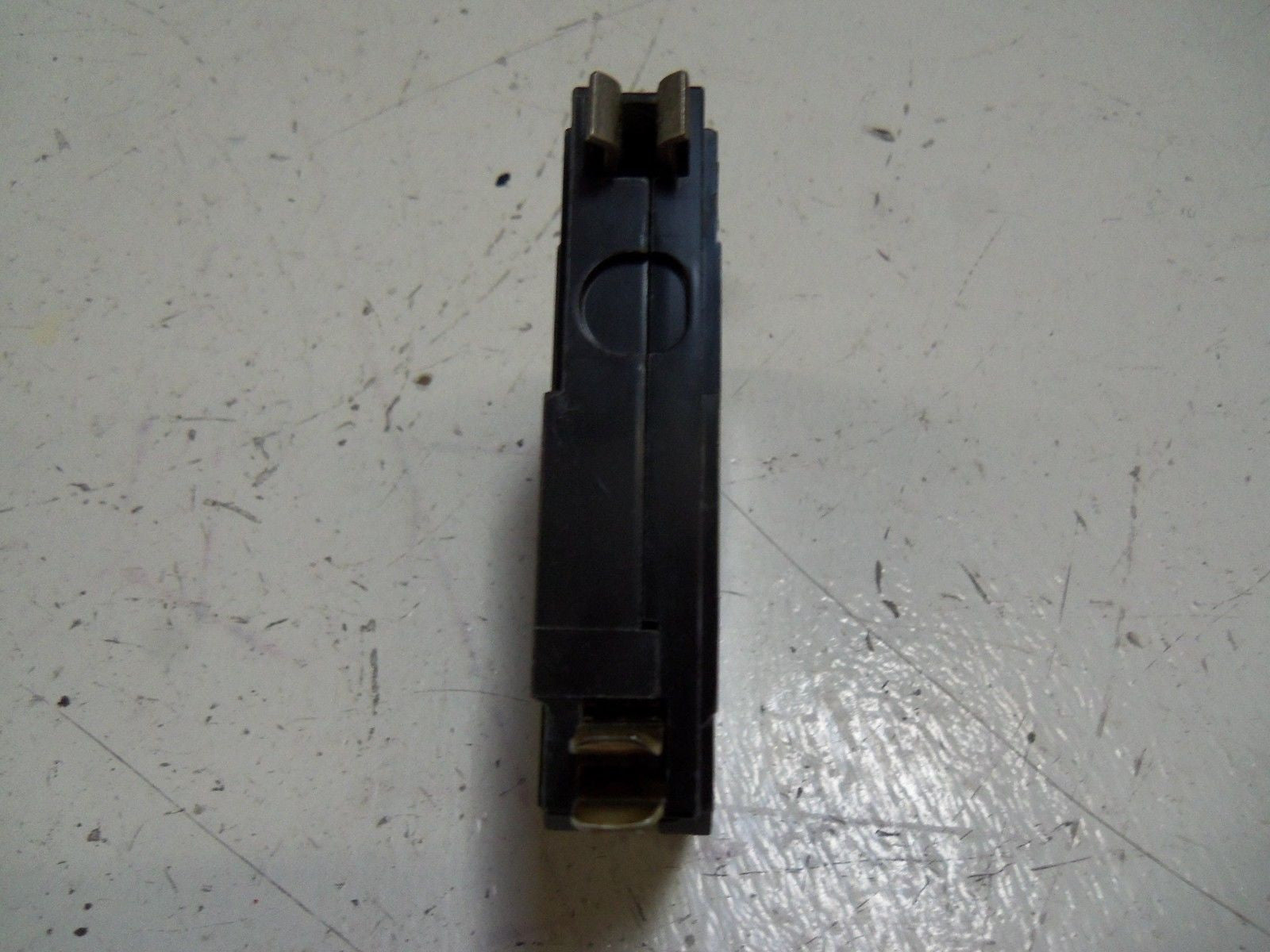 LOT OF 4 SQUARE-D QO-150 CIRCUIT BREAKER *USED*