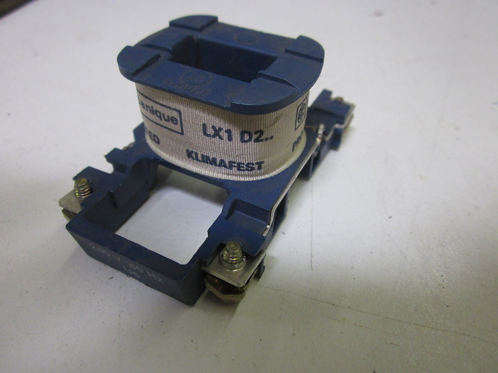 LOT OF 4 TELEMECANIQUE LX1D2.. 240V 60HZ U6 *NEW NO BOX*