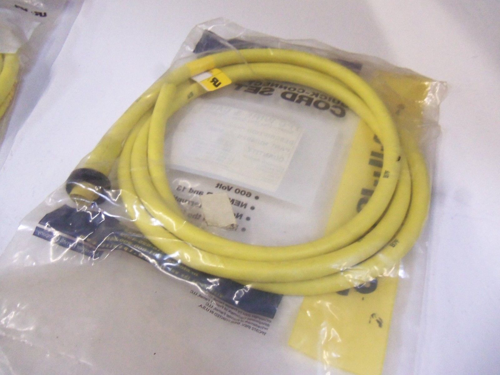 LOT OF 4 TPC WIRE & CABLE 84306 *NEW IN FACTORY BAG*