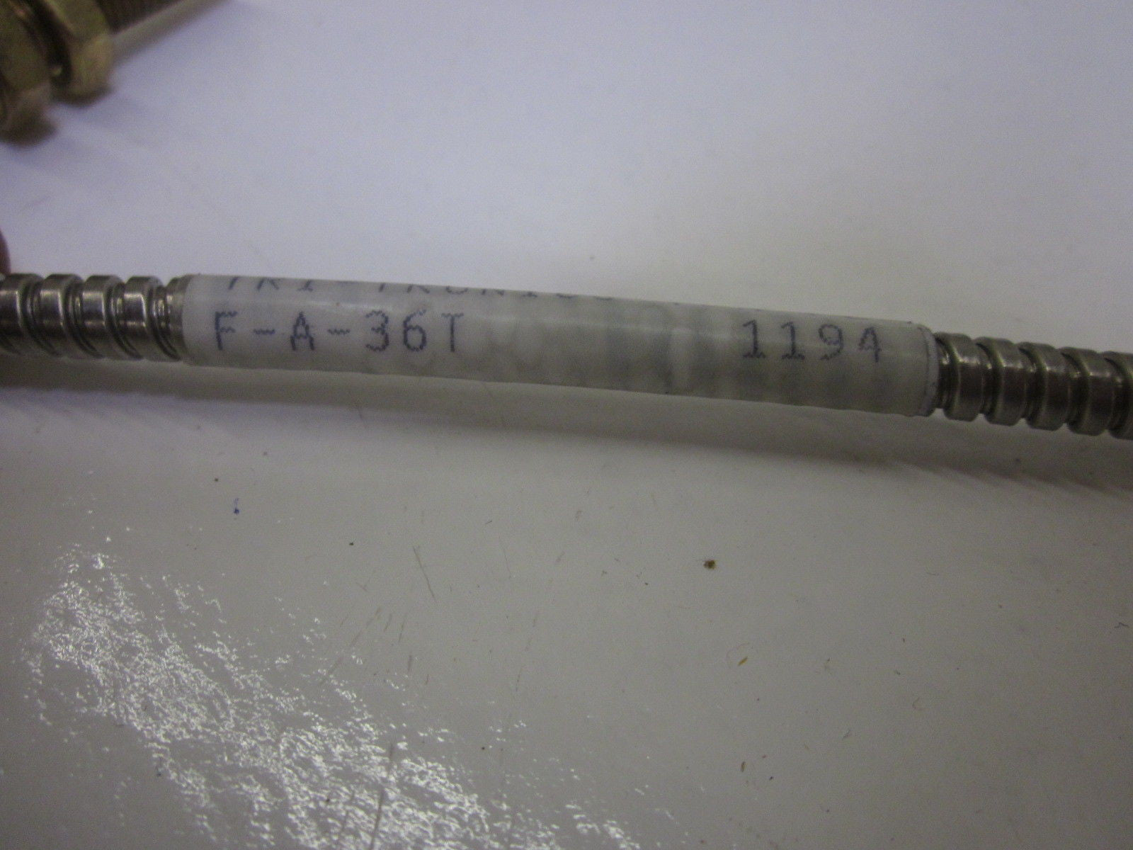 TRI-TRONICS F-A-36T FIBER OPTIC LIGHT GUIDE *USED*