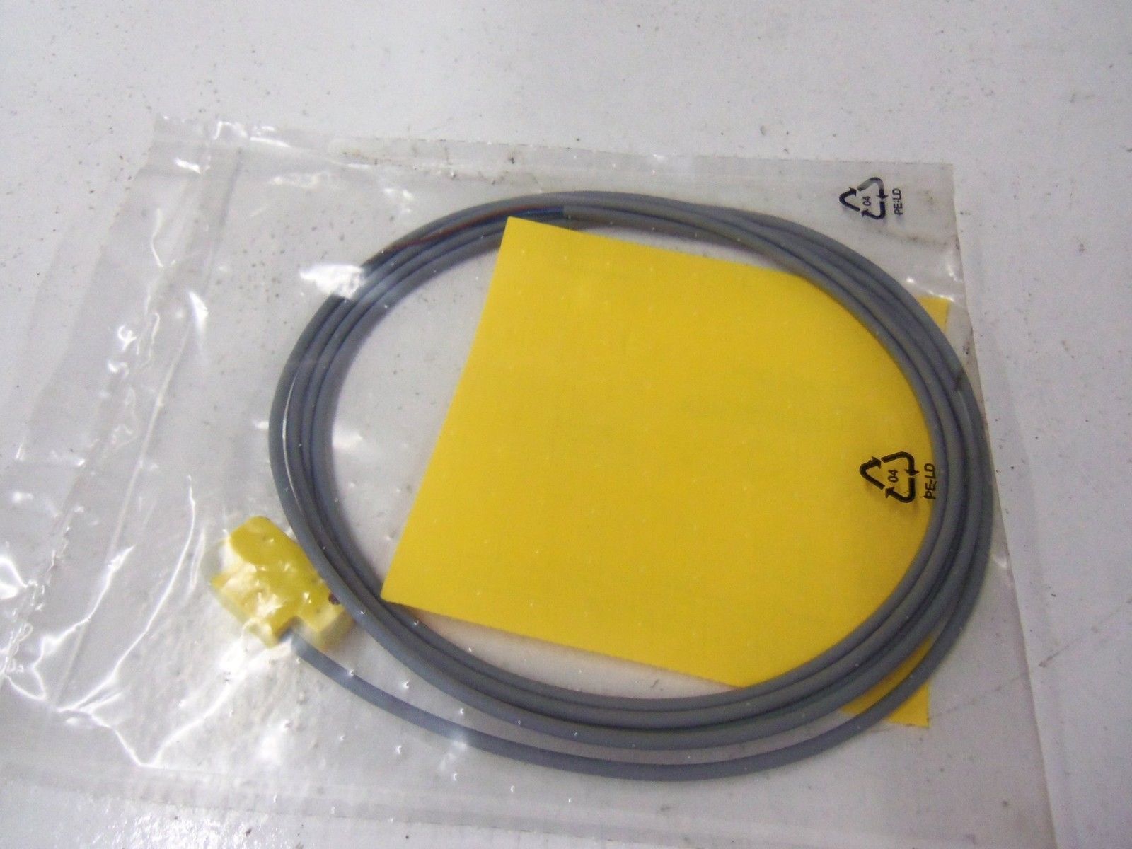 LOT OF 4 TURCK Bi2-Q10S-AZ31X *NEW IN BAG*