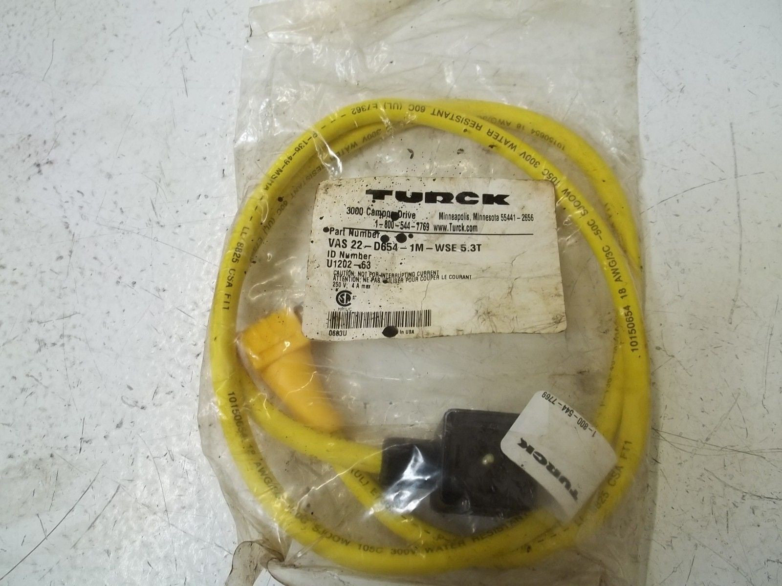 LOT OF 4 TURCK VAS-22-D654-1M-WSE2.3T *NEW IN A FACTORY BAG*