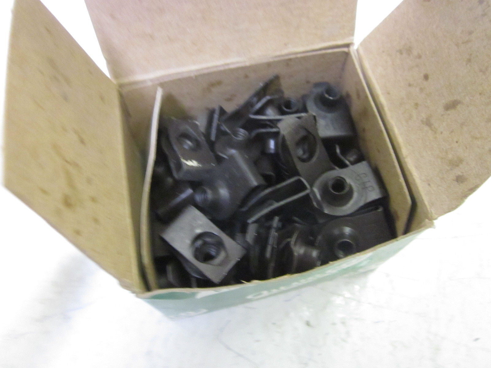 LOT OF 50 AUTO-VEHICLE PARTS CO. 15677 EXTRODED U NUTS *NEW IN BOX*