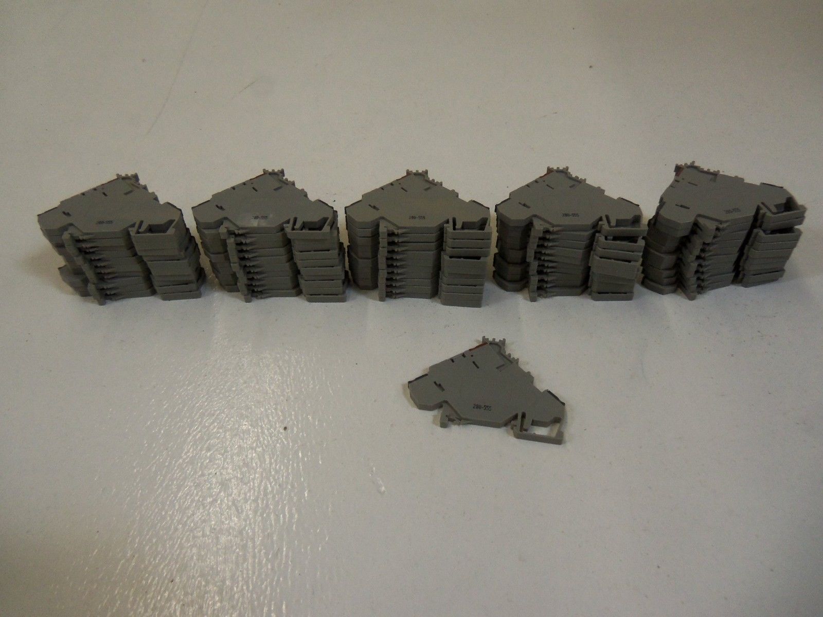 WAGO 280-555 (LOT OF 51) * NEW *