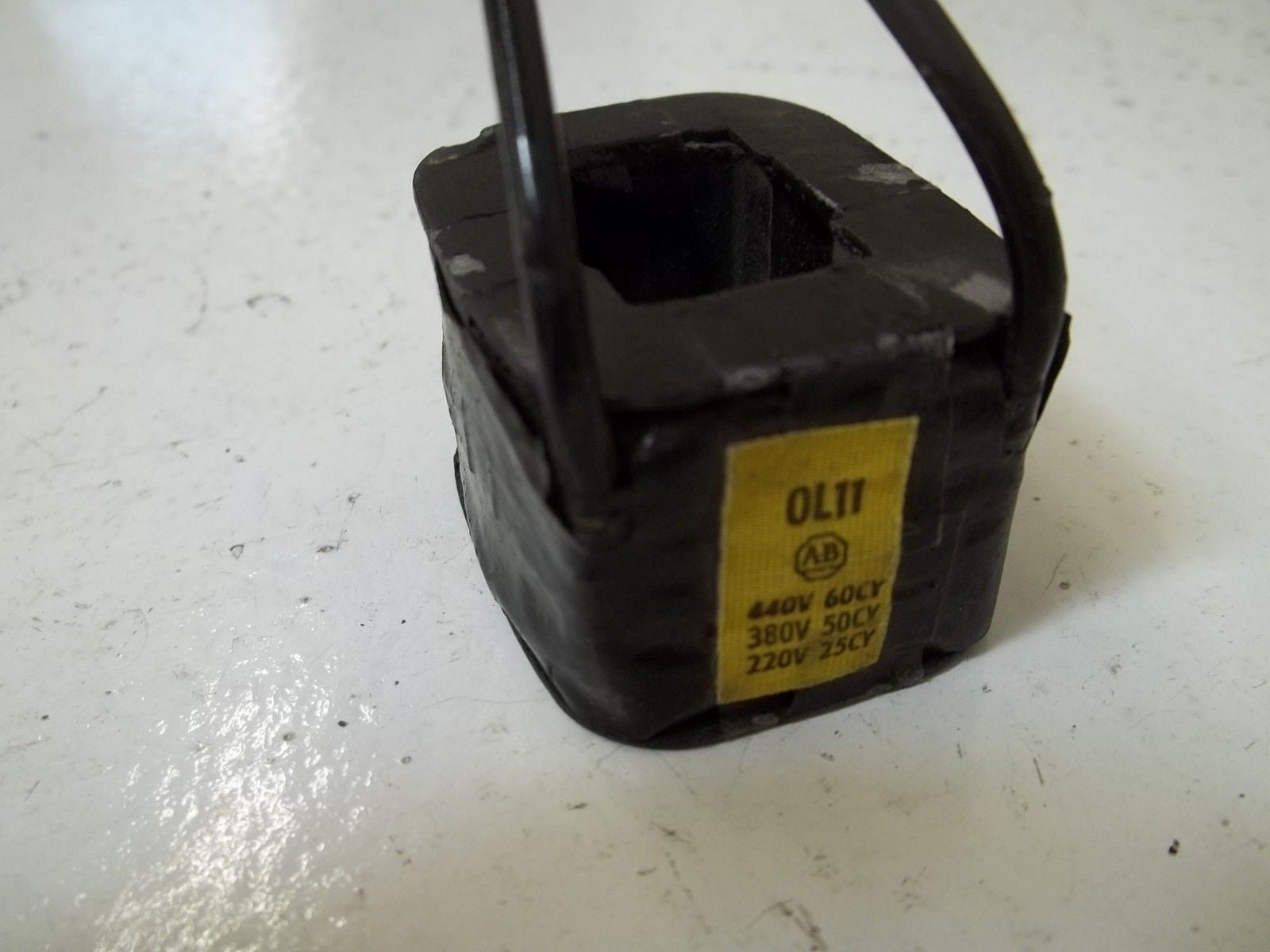 LOT OF 5 ALLEN BRADLEY 0L11 440V COIL *USED*