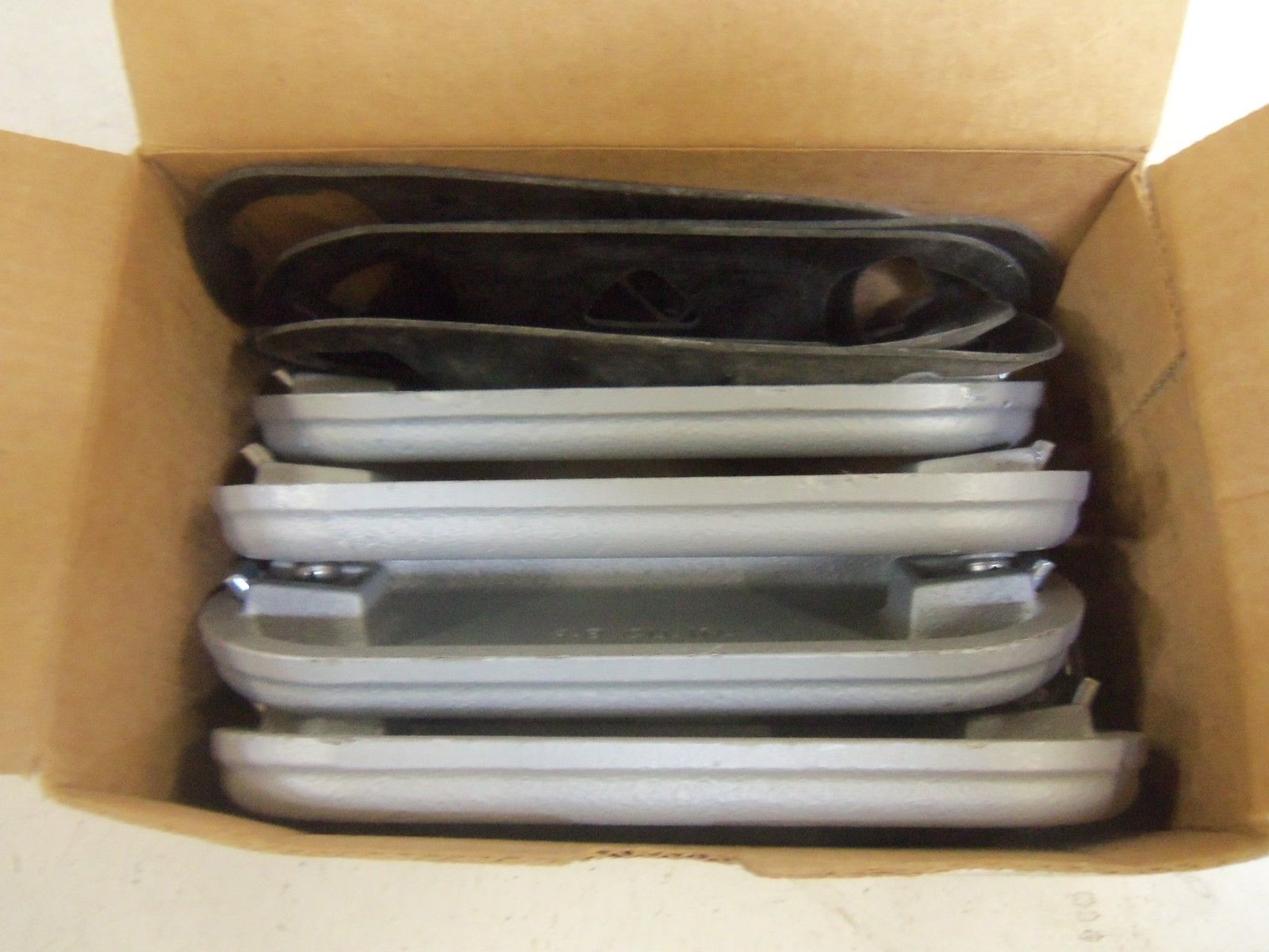 LOT OF 5 APPLETON 670FG CONDUIT LID *NEW IN BOX*