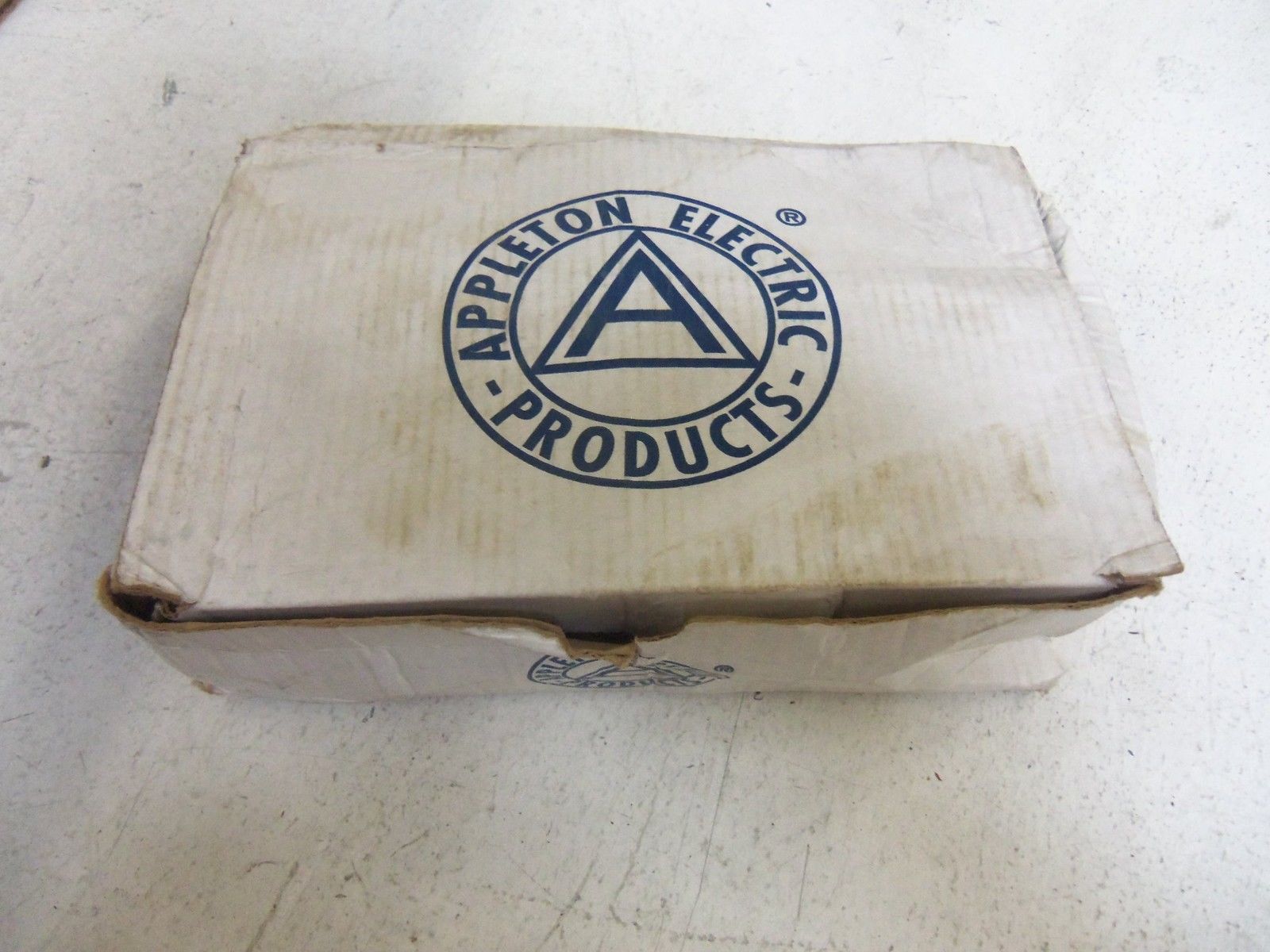 LOT OF 5 APPLETON APPT17 CONDUIT *NEW IN BOX*