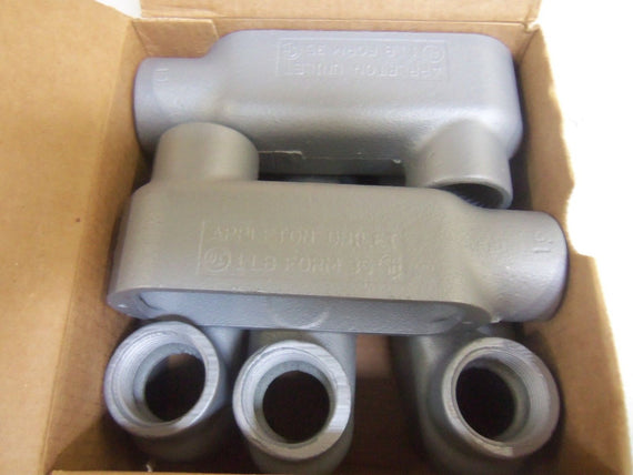LOT OF 5 APPLETON LB100-M CONDUIT *NEW IN BOX*