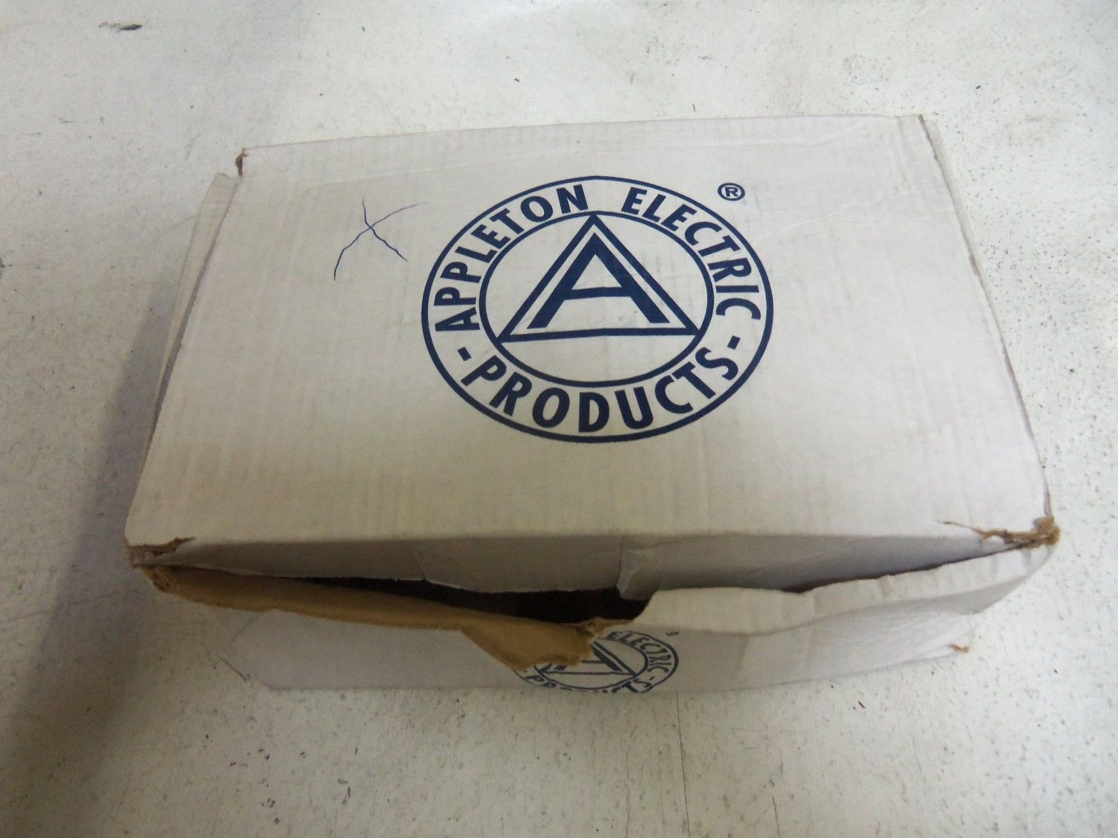 LOT OF 5 APPLETON LL17 CONDUIT *NEW IN BOX*