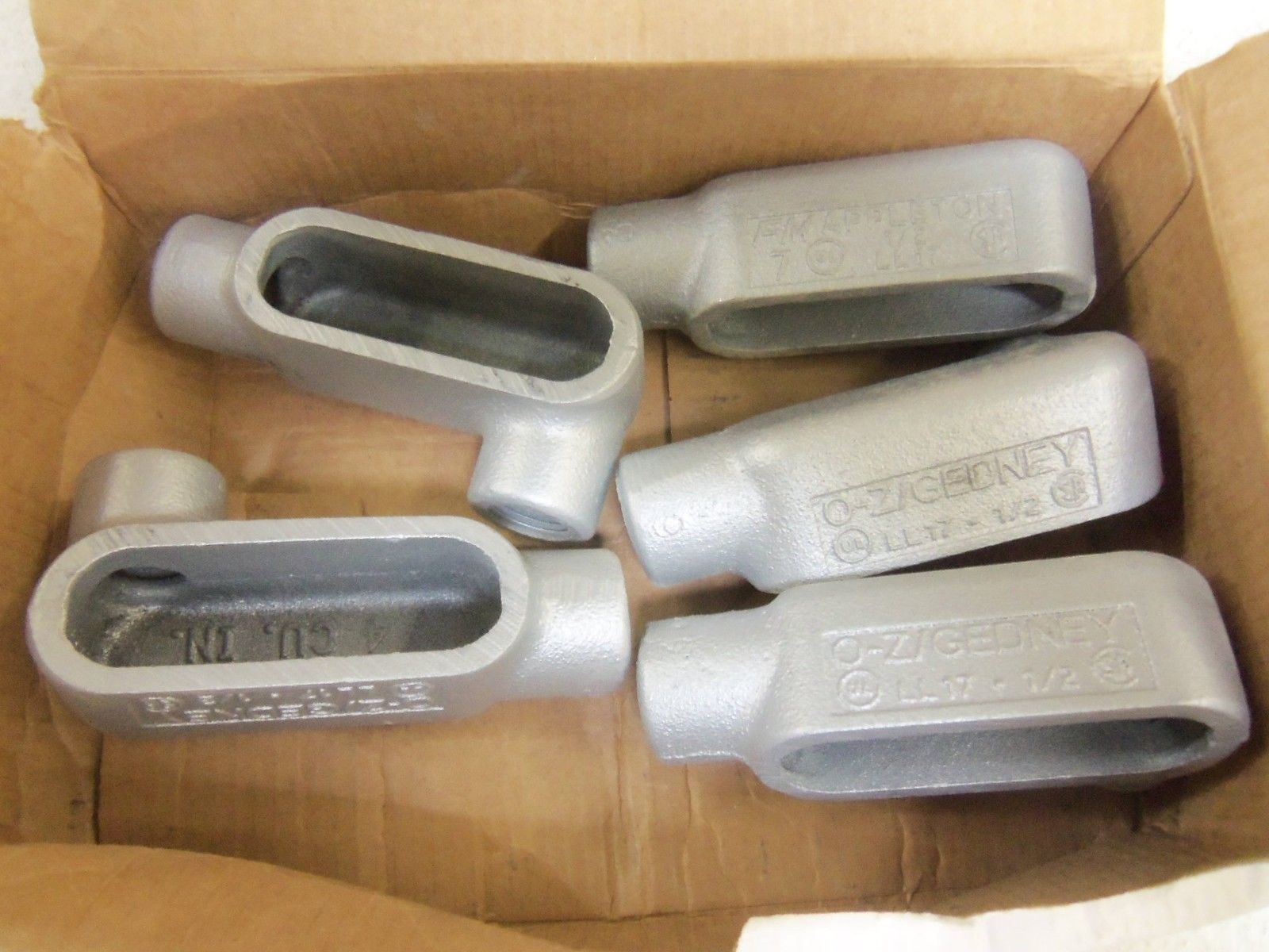 LOT OF 5 APPLETON LL17 CONDUIT *NEW IN BOX*