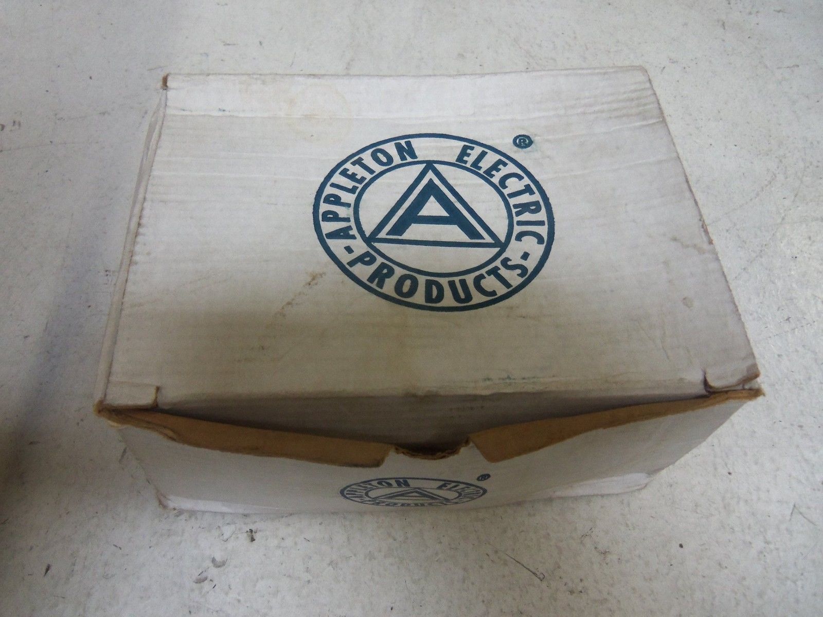 LOT OF 5 APPLETON ST-125 CONDUIT *NEW IN BOX*
