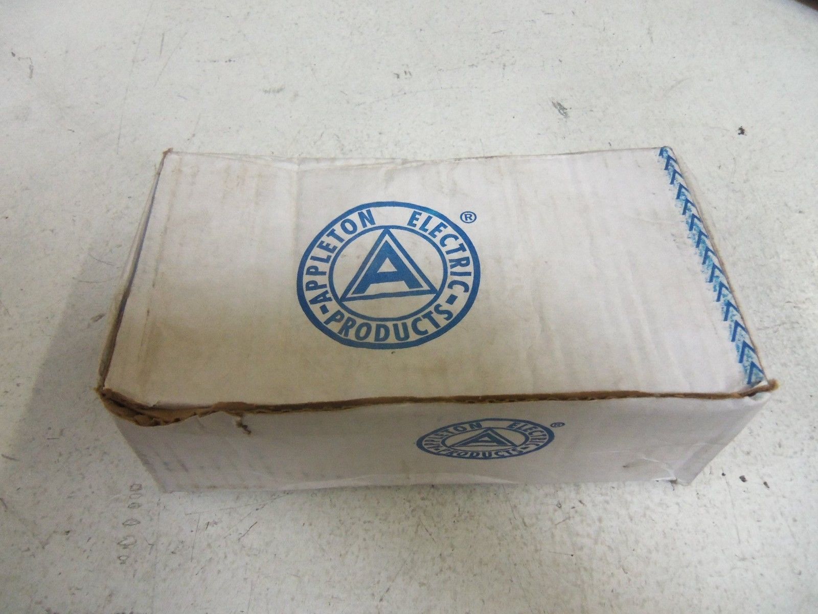 LOT OF 5 APPLETON ST-9075 CONDUIT *NEW IN BOX*