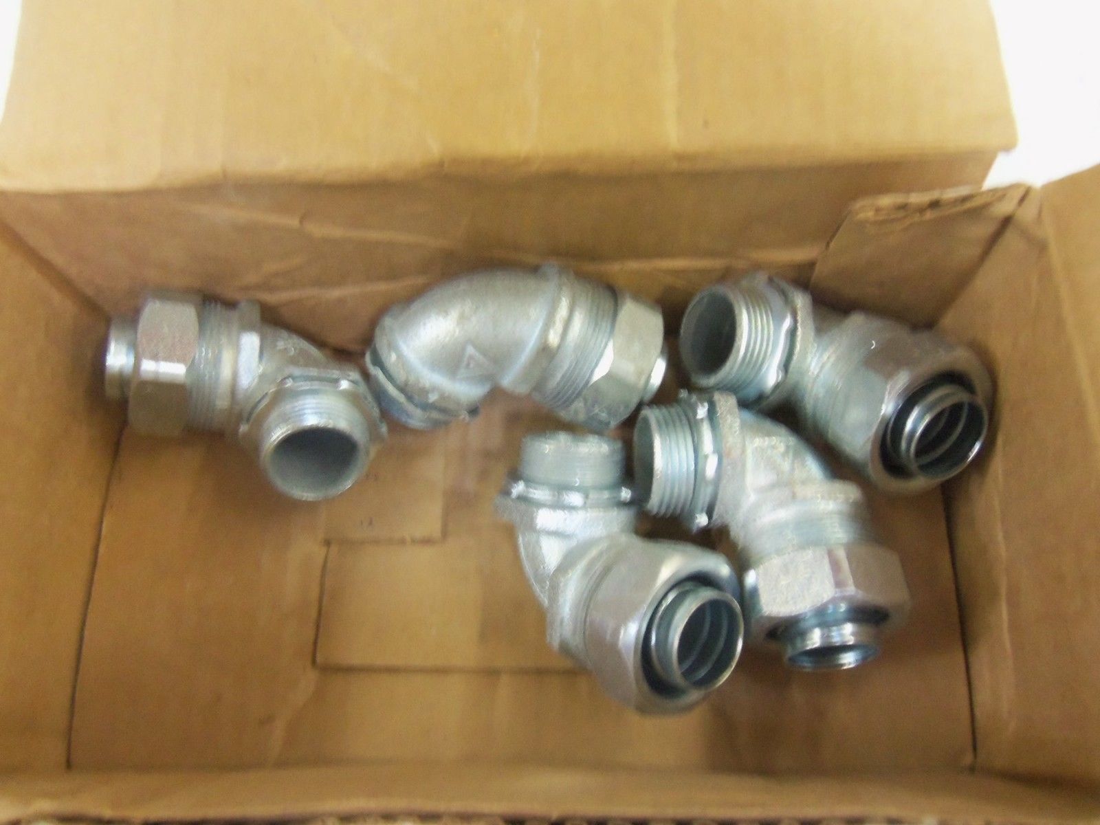 LOT OF 5 APPLETON ST-9075 CONDUIT *NEW IN BOX*