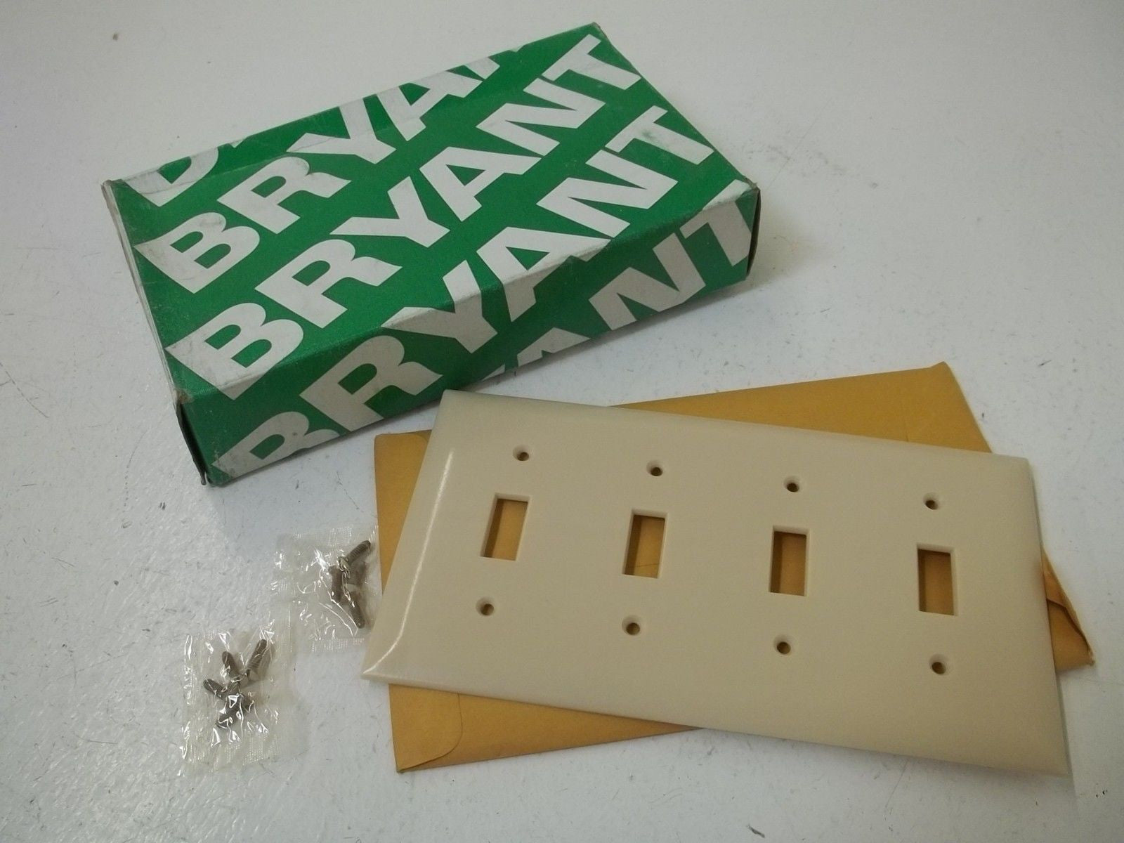 LOT OF 5 BRYANT 72074 FOUR GANG SWITCH *NEW IN BOX*