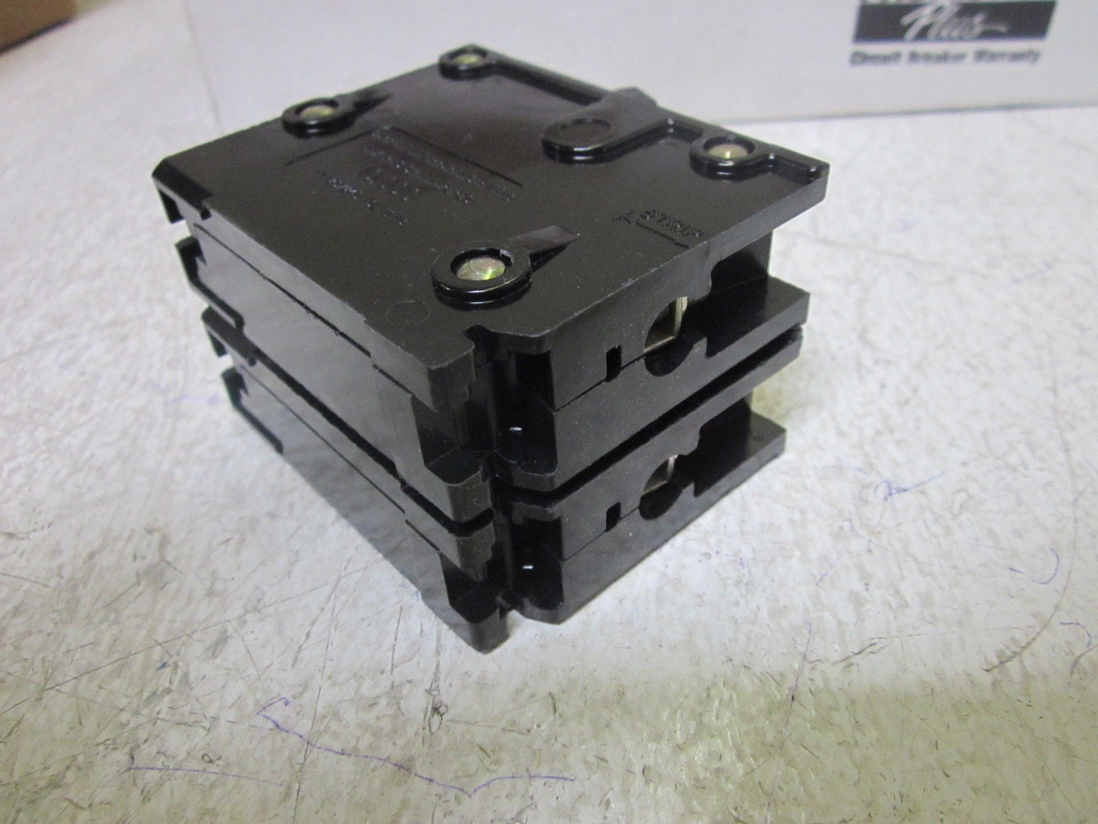 LOT OF 5 CUTLER HAMMER BR215 CIRCUIT  BREAKER *NEW IN BOX*