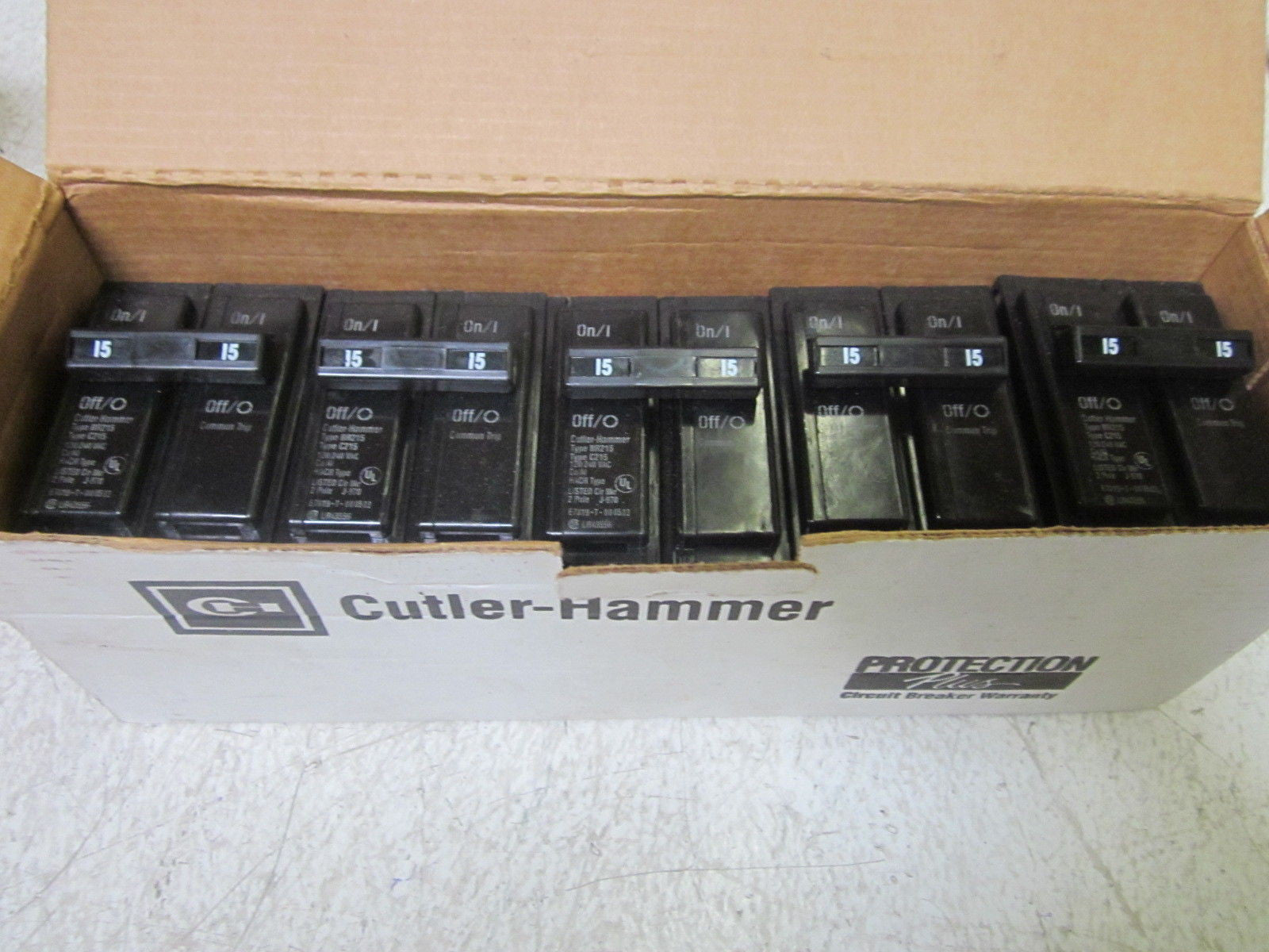 LOT OF 5 CUTLER HAMMER BR215 CIRCUIT  BREAKER *NEW IN BOX*