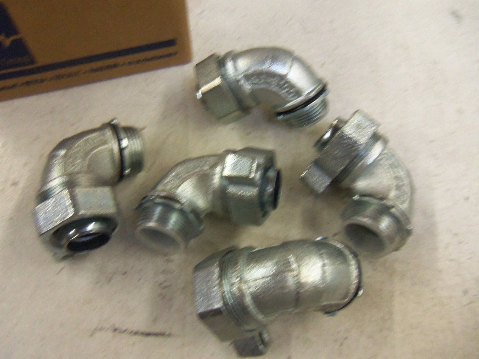 LOT OF 5 EGS 4Q-9100LT CONDUIT *NEW IN BOX*