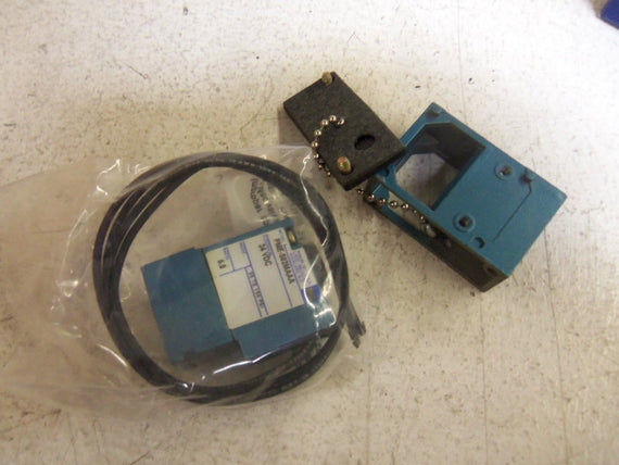 LOT OF 5 MAC VALVE  PME-502MA  *NEW IN BOX*